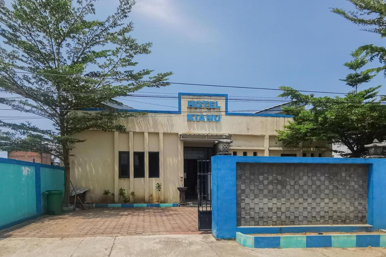 Reddoorz Near Pantai Pancer Door Pacitan Hotel Exterior foto