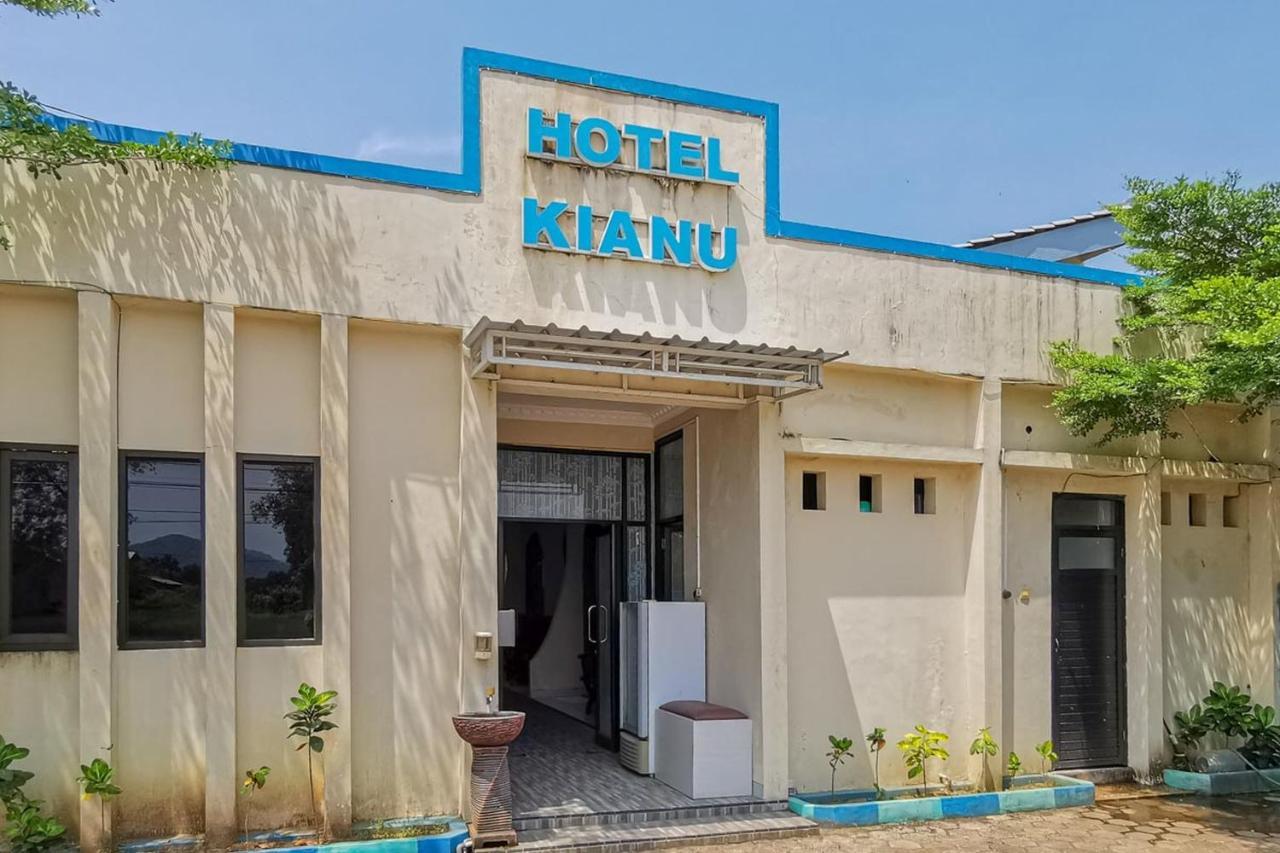 Reddoorz Near Pantai Pancer Door Pacitan Hotel Exterior foto